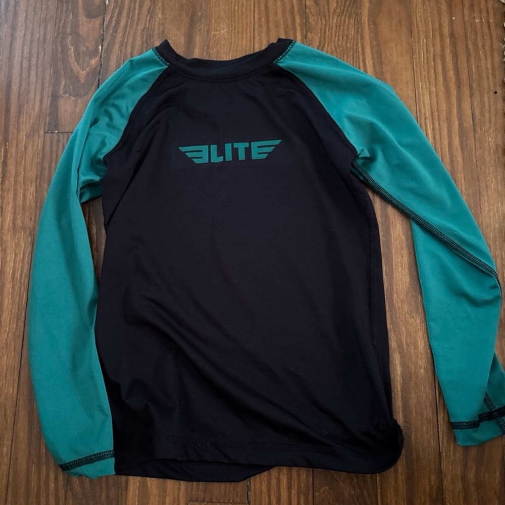 Jujitsu kids shirt size 8